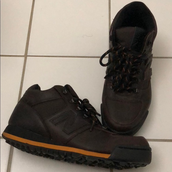 new balance 710 leather